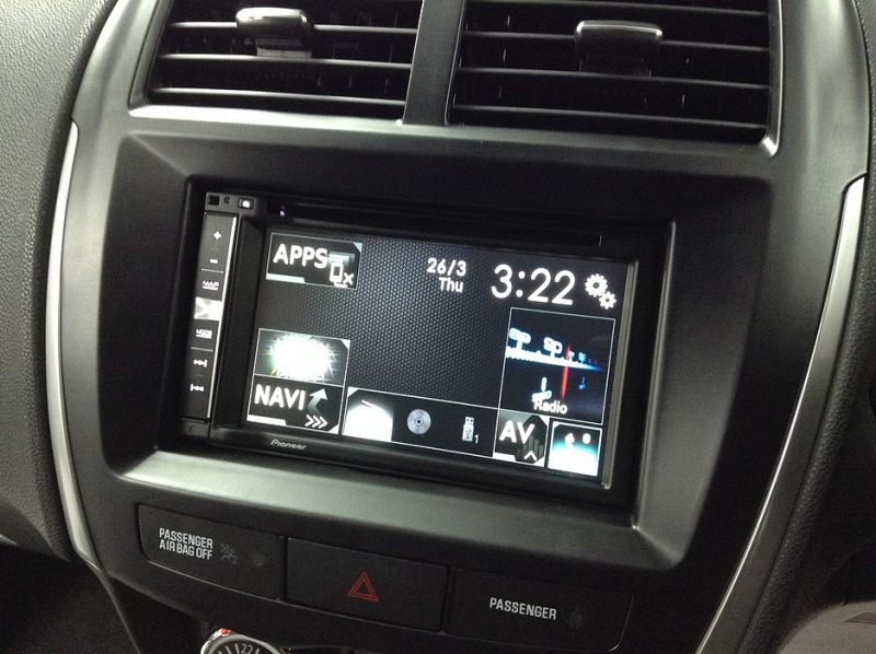 Mitsubishi ASX Pioneer Apple Carplay system