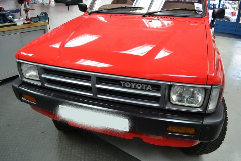 Toyota hilux 1987 года