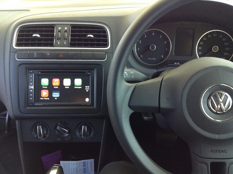 VW Polo Navigation and CarPlay Cartronics